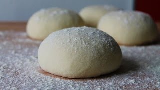 Italienischer Pizzateig Selber Machen Rezept  Italian Pizza Dough Recipe  ENG SUBS [upl. by Madeline]